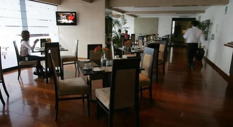 Thunderbird Hotel Fiesta & Casino Lima Exterior photo